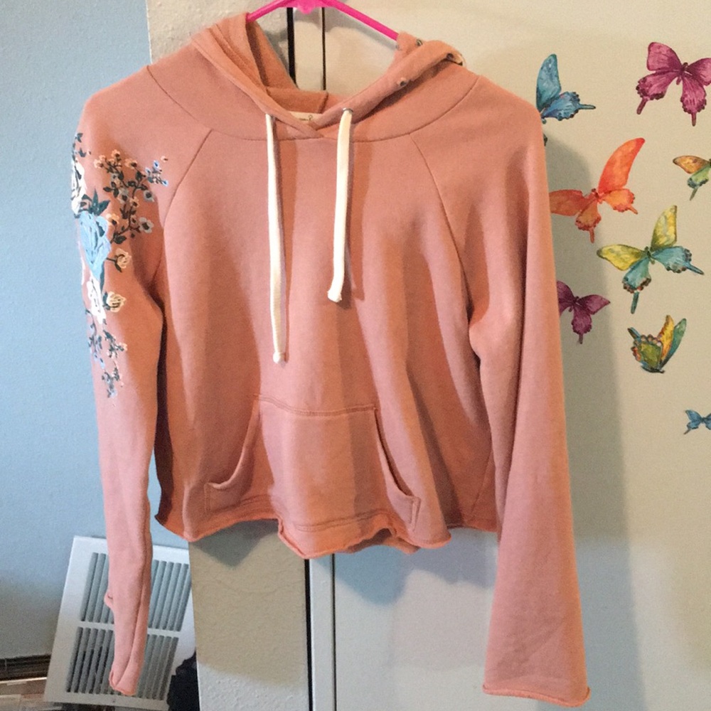 American rag coral crop sweater
